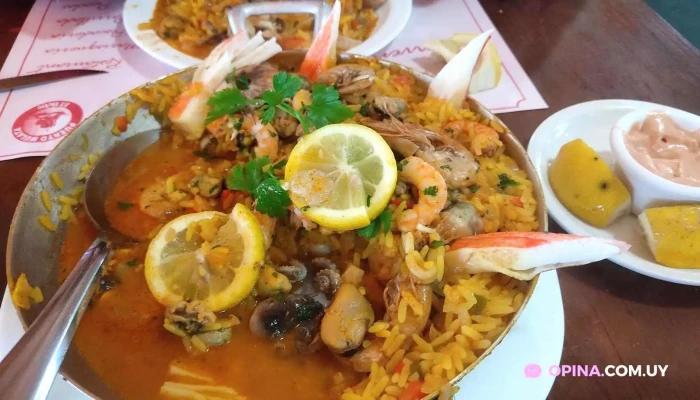 Puerto Mulata:  Paella - Restaurante