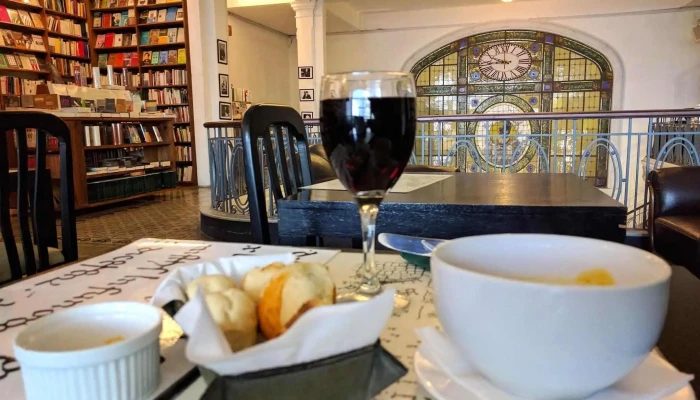 Pv Lounge -  Comida Y Bebida - Montevideo