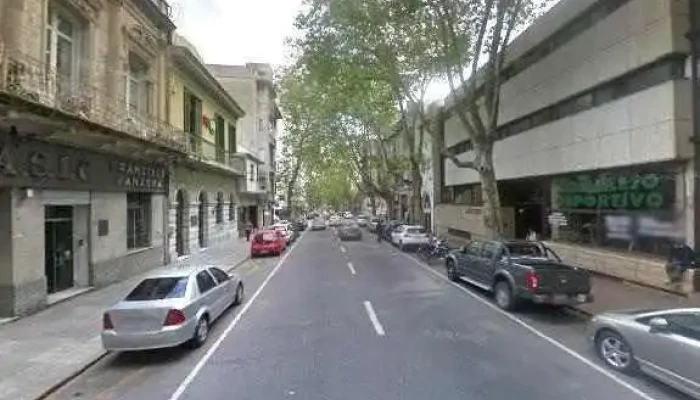 Quinque Libros Al Toque Direccion - Montevideo