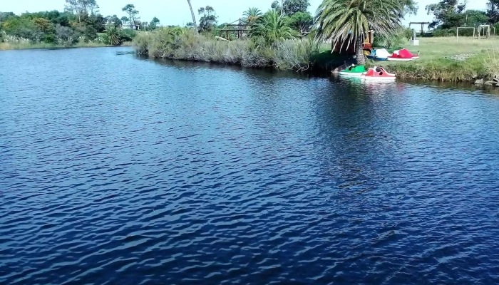 Rambla Del Arroyo Sarandi Diversion - Parque