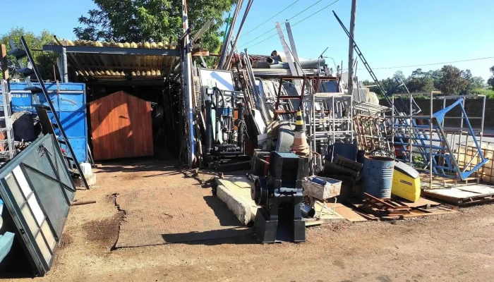 ReciHogar Barraca de Metales Reciclados - La Paz