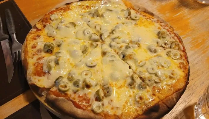 Restaurant Yoyo:  Pizza