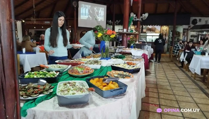 Restaurante El Rancho:  Canelones Comida Y Bebida