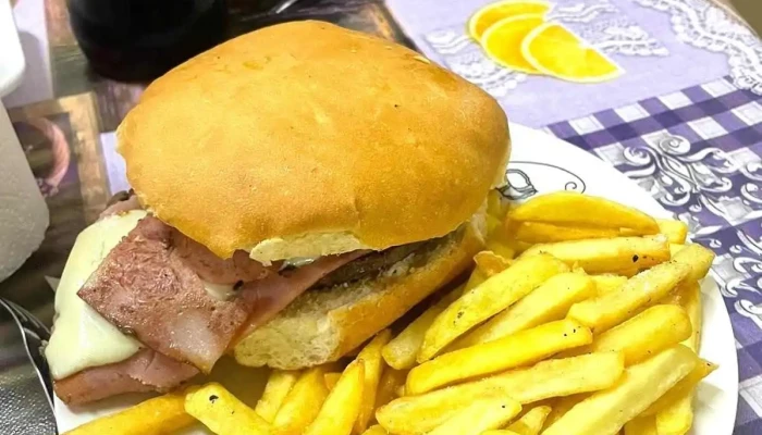 Restaurante Sagitario:  Comidas Y Bebidas - Restaurante