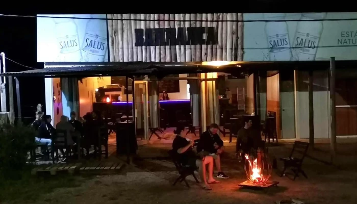 Resto Pub Barranca:  Todo - Cervecería