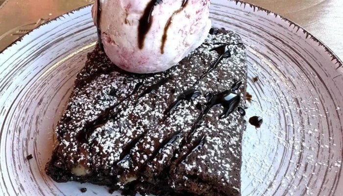 Restopub 70:  Brownie - Restaurante