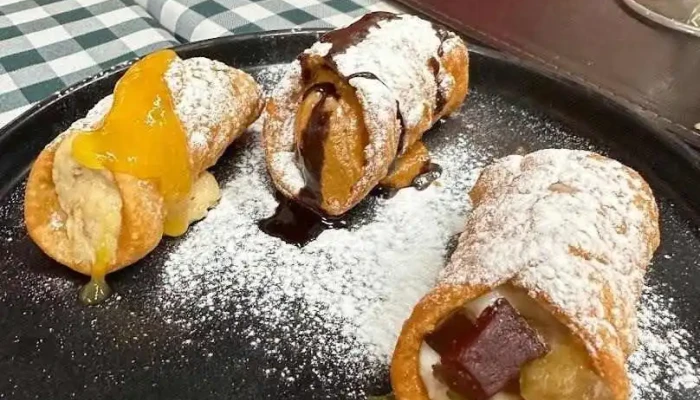 Roccos Cucina Italiana Cannolo - Restaurante italiano