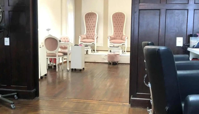 Rose Beauty Studio - 11300 Montevideo