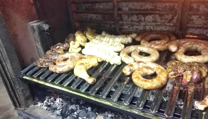 Rotiseria La Rotonda Comidas Y Bebidas