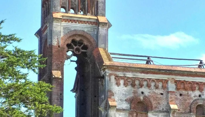 Ruinas De La Catedral De Piriapolis -  Catalogo - Piriápolis