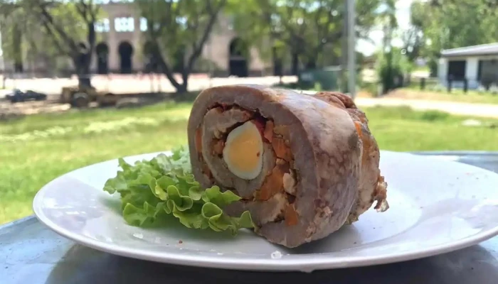 Sabores De La Colonia:  Comida Y Bebida