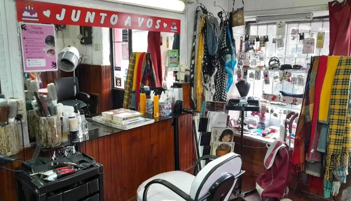 Salón De Belleza Capricornio - 11900 Montevideo