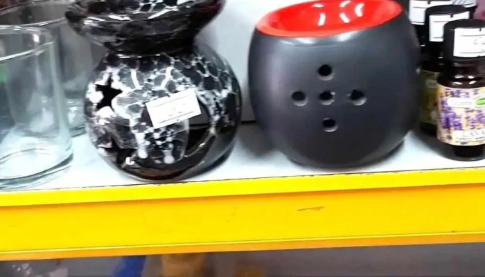 Salon Y Papeleria Punto Y Coma Interior - Montevideo