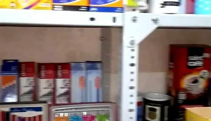 Salon Y Papeleria Punto Y Coma Videos - Montevideo