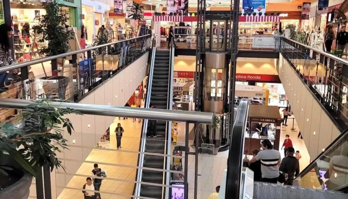 Salto Shopping:  Todo - Centro comercial