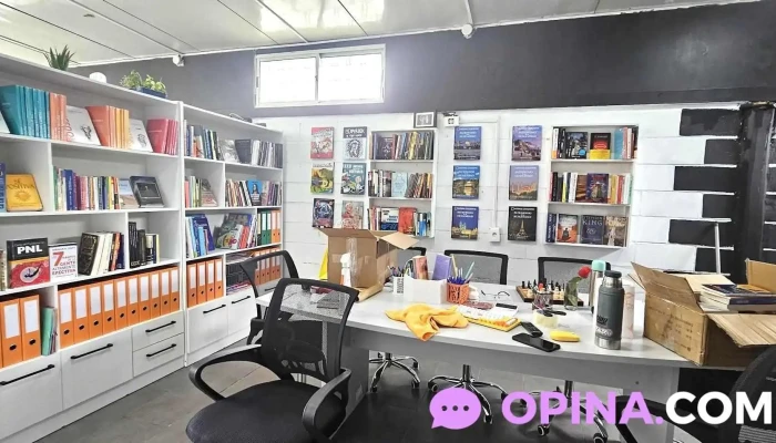 Select Libros Uruguay -  Estante De Libros - Empalme Olmos