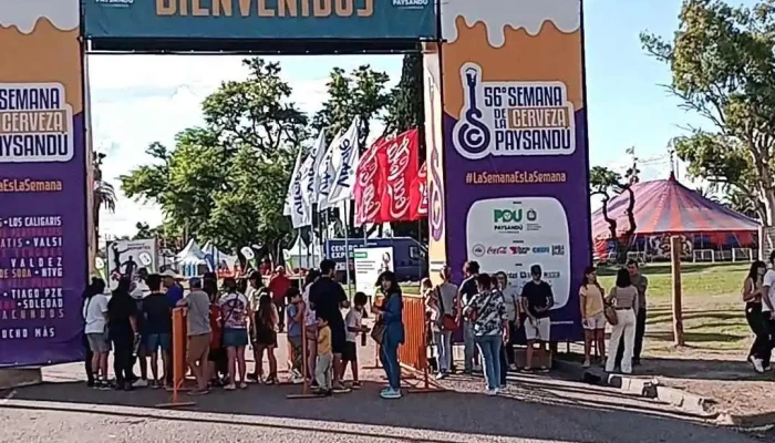 Semana De La Cerveza Paysandu:  Videos - Atracción turística