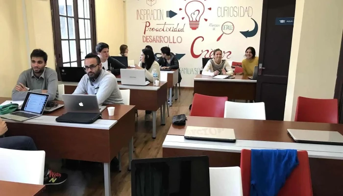 Senpai Academy - Dr. Héctor Miranda 2361