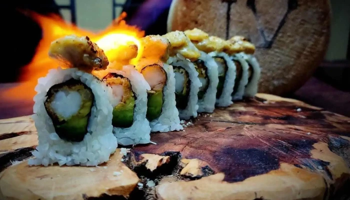 Sio Sushi Y Cocina:  Comida Y Bebida