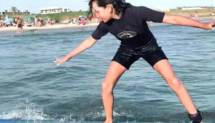 Sprout Escuela De Surf -  Videos - La Paloma