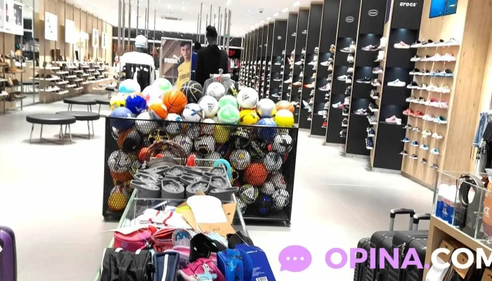 Stadium - 12000 Montevideo