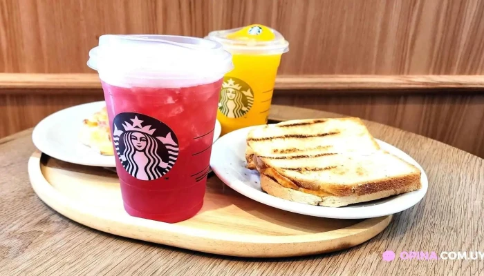 Starbucks:  Comidas Y Bebidas - Cafetería