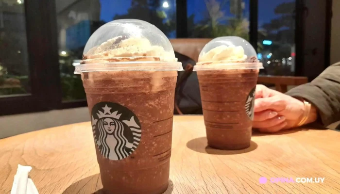 Starbucks:  Frappuccino - Cafetería