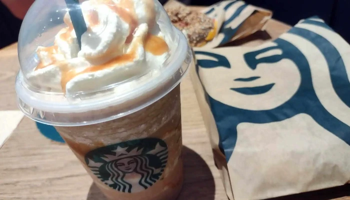 Starbucks:  Frappuccino - Cafetería