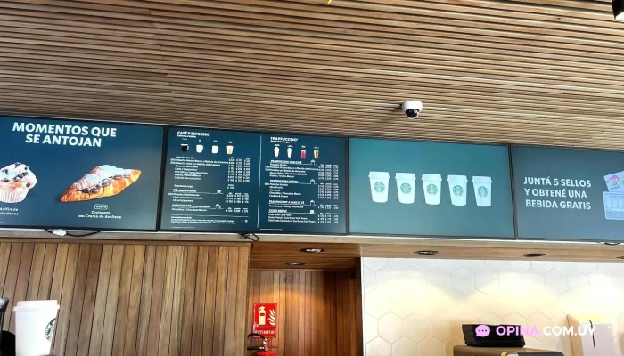 Starbucks:  Menu - Cafetería