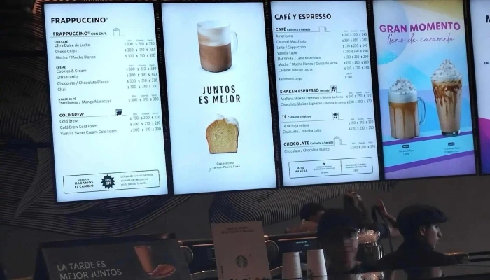 Starbucks:  Menu - Cafetería