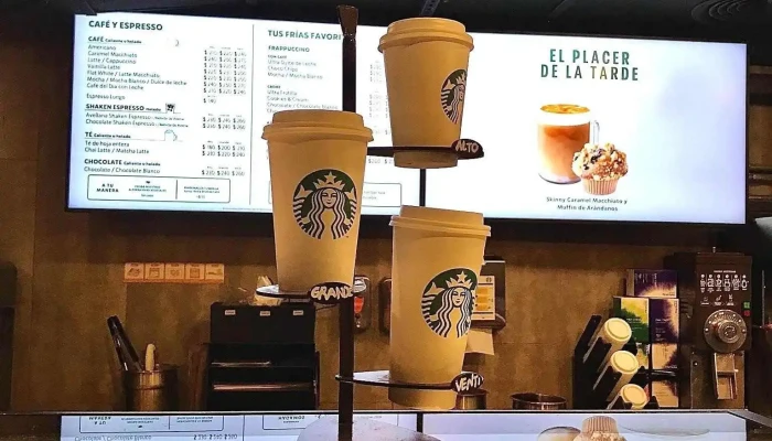 Starbucks:  Menu - Cafetería