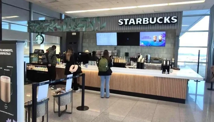 Starbucks:  Zona De Embarque Recientes