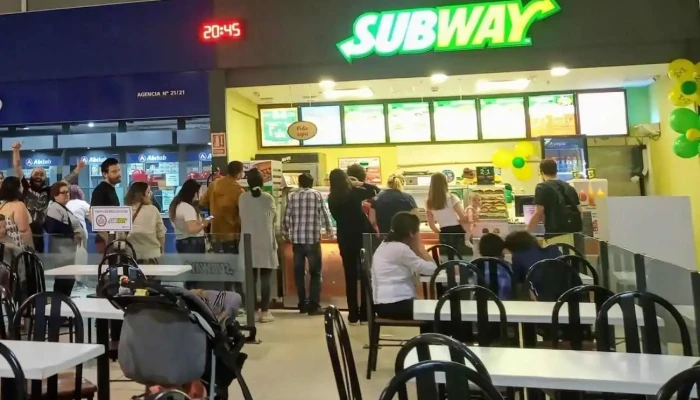 Subway:  Ambiente - Restaurante de comida rápida