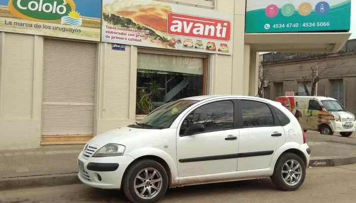 Supermercado Cadol:  Estacionamiento