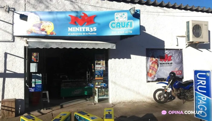 Supermercado Minitr3s -  Estacionamiento - Supermercado