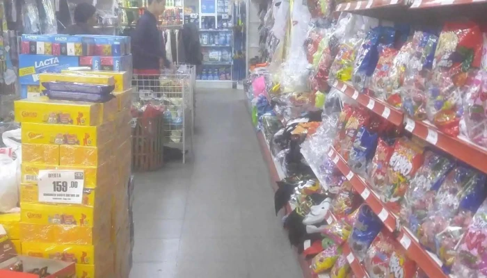 Supermercados El Clon -  Interior - Maldonado