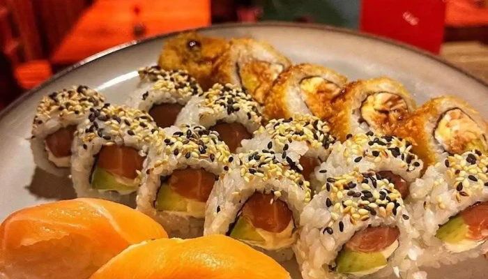 Sushi Life Colonia:  Comida Y Bebida