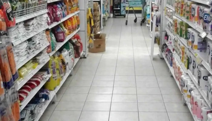 Ta:  Ta:  Interior - Supermercado