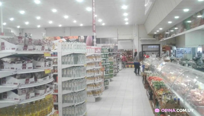 Ta:  Ta:  Interior - Supermercado