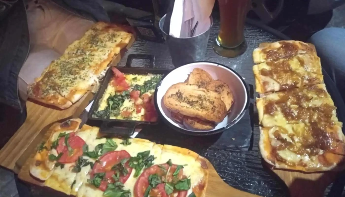 Te Acordas Bar:  Pizza - Bar