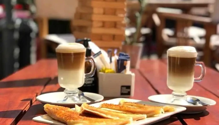 The Gourmet Point:  Capuchino - Bar restaurante