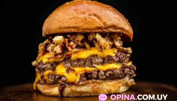 Togas Burger:  Comidas Y Bebidas