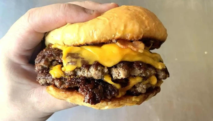 Togas Burger:  Del Propietario