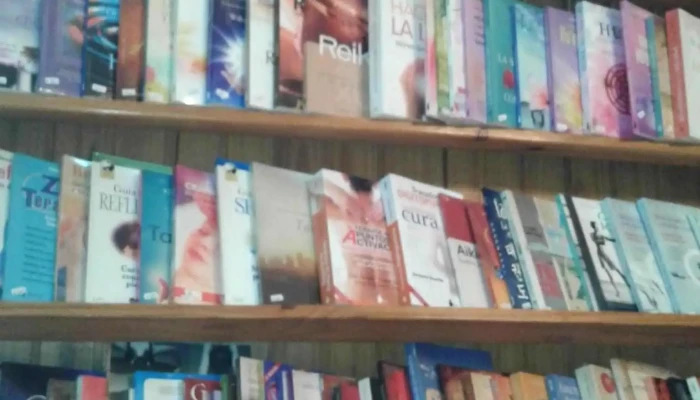 Transmutar -  Estante De Libros - Montevideo