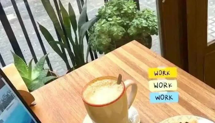 Trebol Cafe Videos - Cafetería