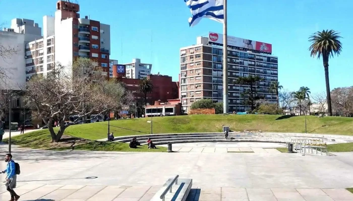 Tres Cruces -  Zona - Montevideo