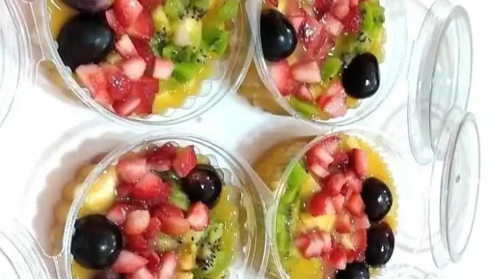 Tutti Frutti:  Comidas Y Bebidas