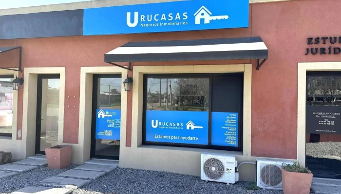 Urucasas -  Exterior - Carmelo