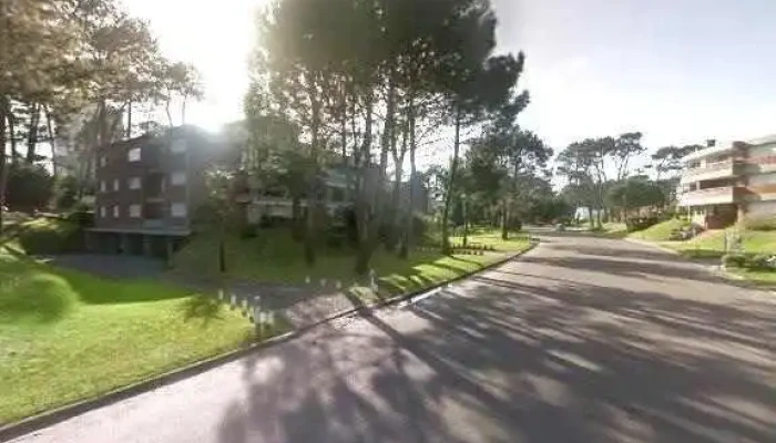 Valentina Rossi Negocios Inmobiliarios -  Donde - Punta del Este