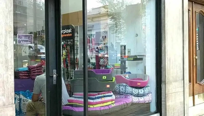 Veterinaria El Faro - 11200 Montevideo